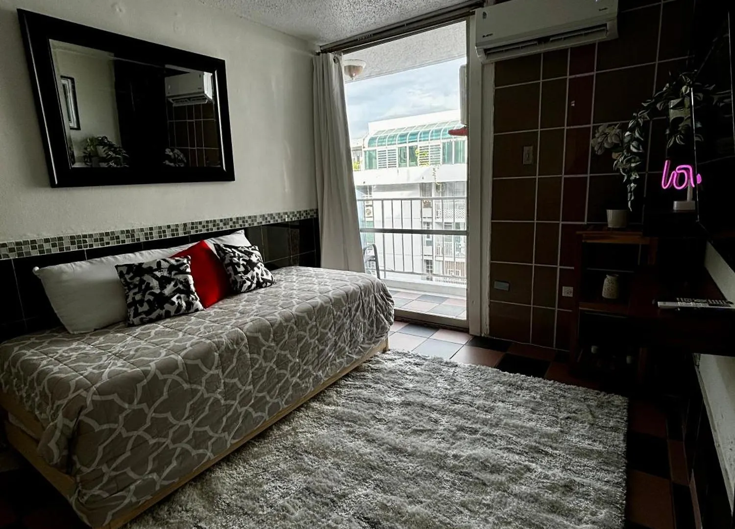 Isla Verde Modern Apartment With Pool San Juan