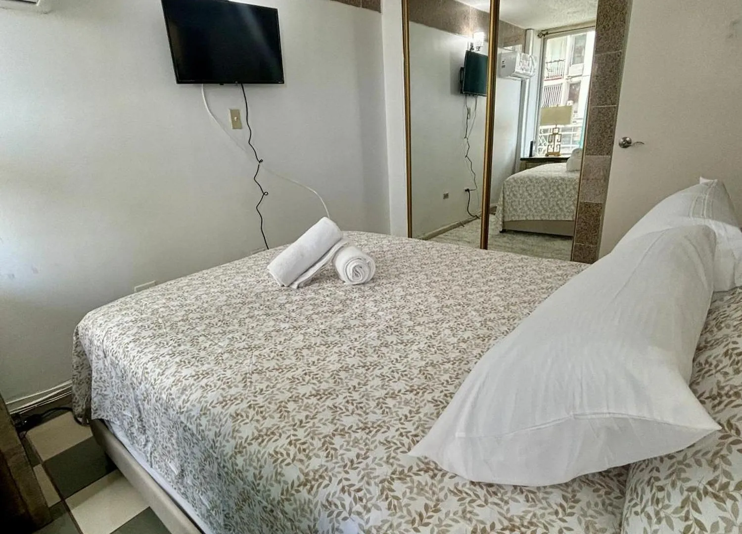 Isla Verde Modern Apartment With Pool San Juan