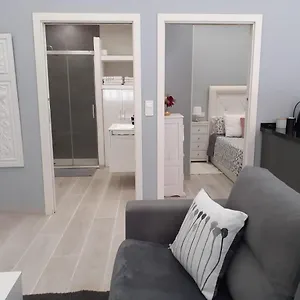 https://apartamento-a-50-metros-de-la-playa-en-fuengirola.es-andalucia.com